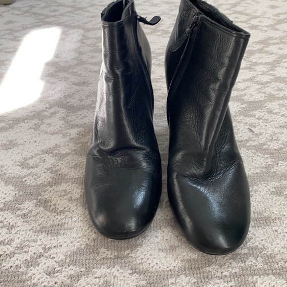 Tory Burch booties - Picture 4 of 8